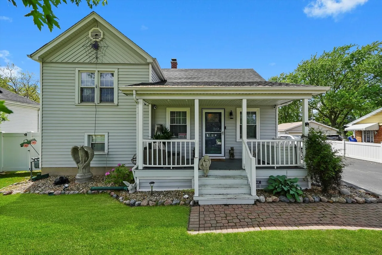Sold listing in Bridgeview, IL